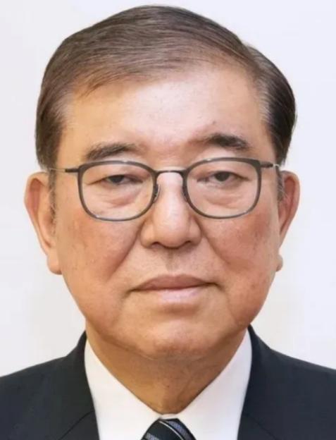 万万没想到，日本前首相一句话，就让日本政客彻底沉默了！他公然表示，如果日本敢对中