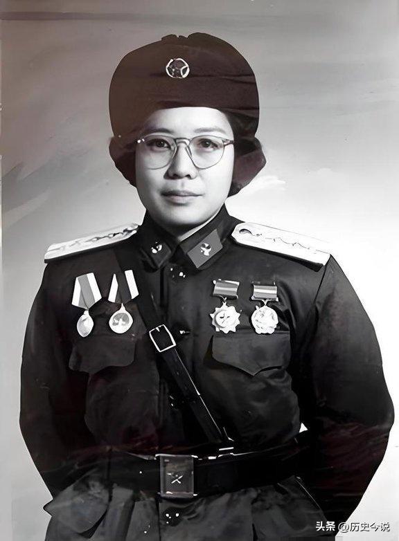 1955年授衔：10万女军人卸戎装，仅143位女大尉，半数是红军巾帼
 
阅读此