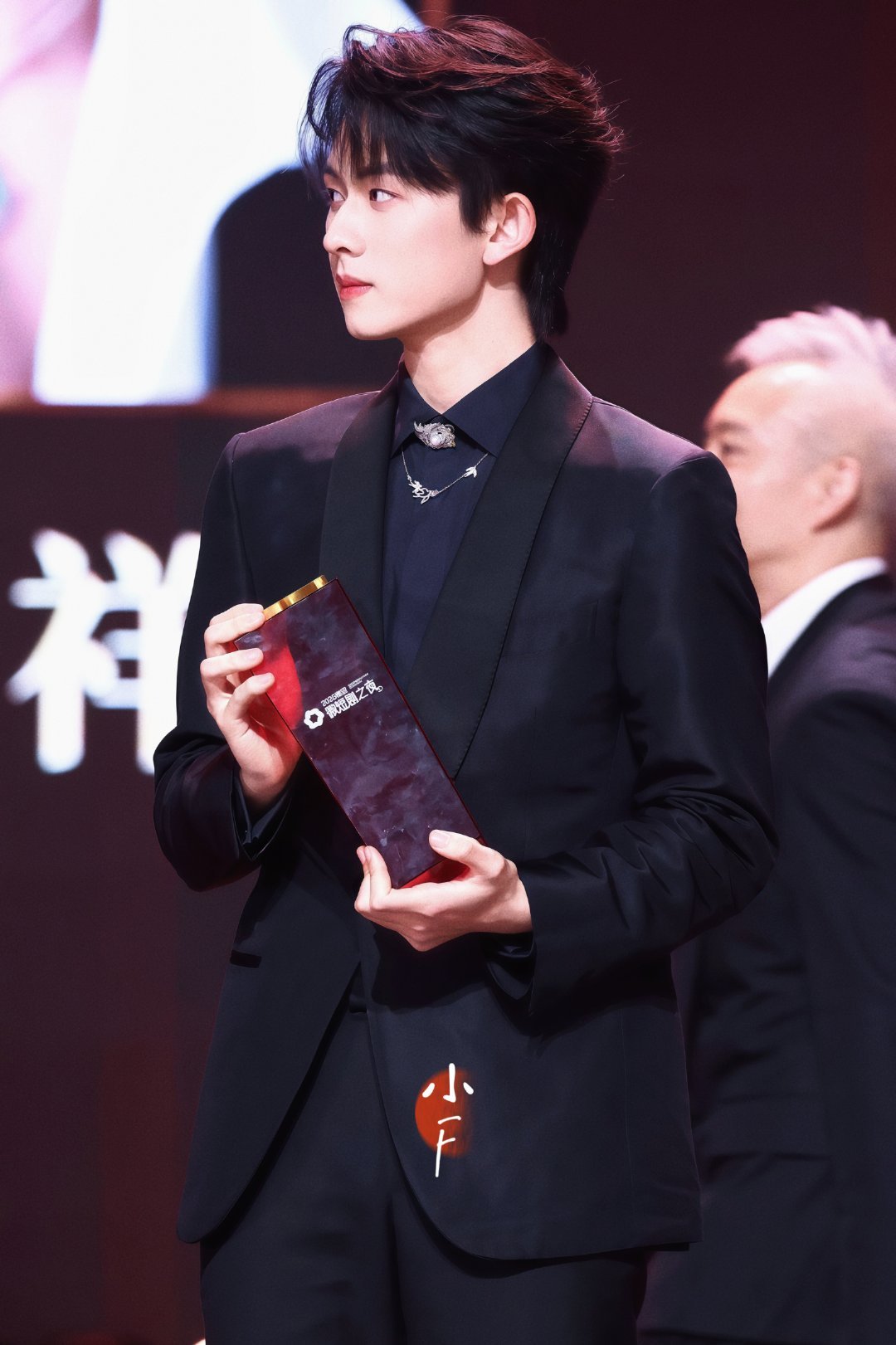 陈添祥 🍊向全世界安利陈添祥 镜头里的对视 哪怕是隔着屏幕 也能感觉到你的灵魂