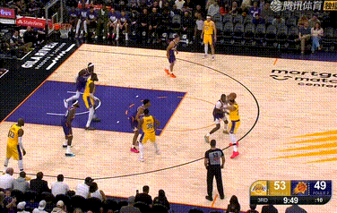 第三节上来湖人7比0！东契奇顶投三分湖人vs太阳
