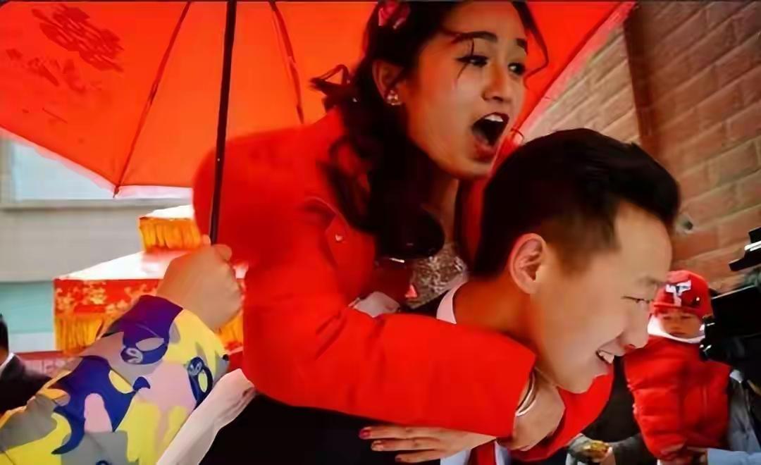 离婚率狂飙，不少人疑惑男女矛盾背后有人刻意做局，一条撕裂千万家庭的黑产链早已悄悄