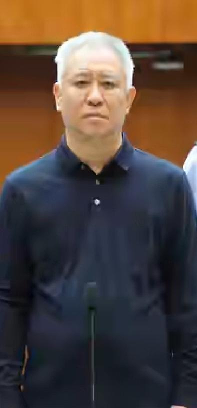 怪不得古话说，老来福才是福，笑到最后才是笑。看他宴宾客，看他起高楼，看他楼倒了。