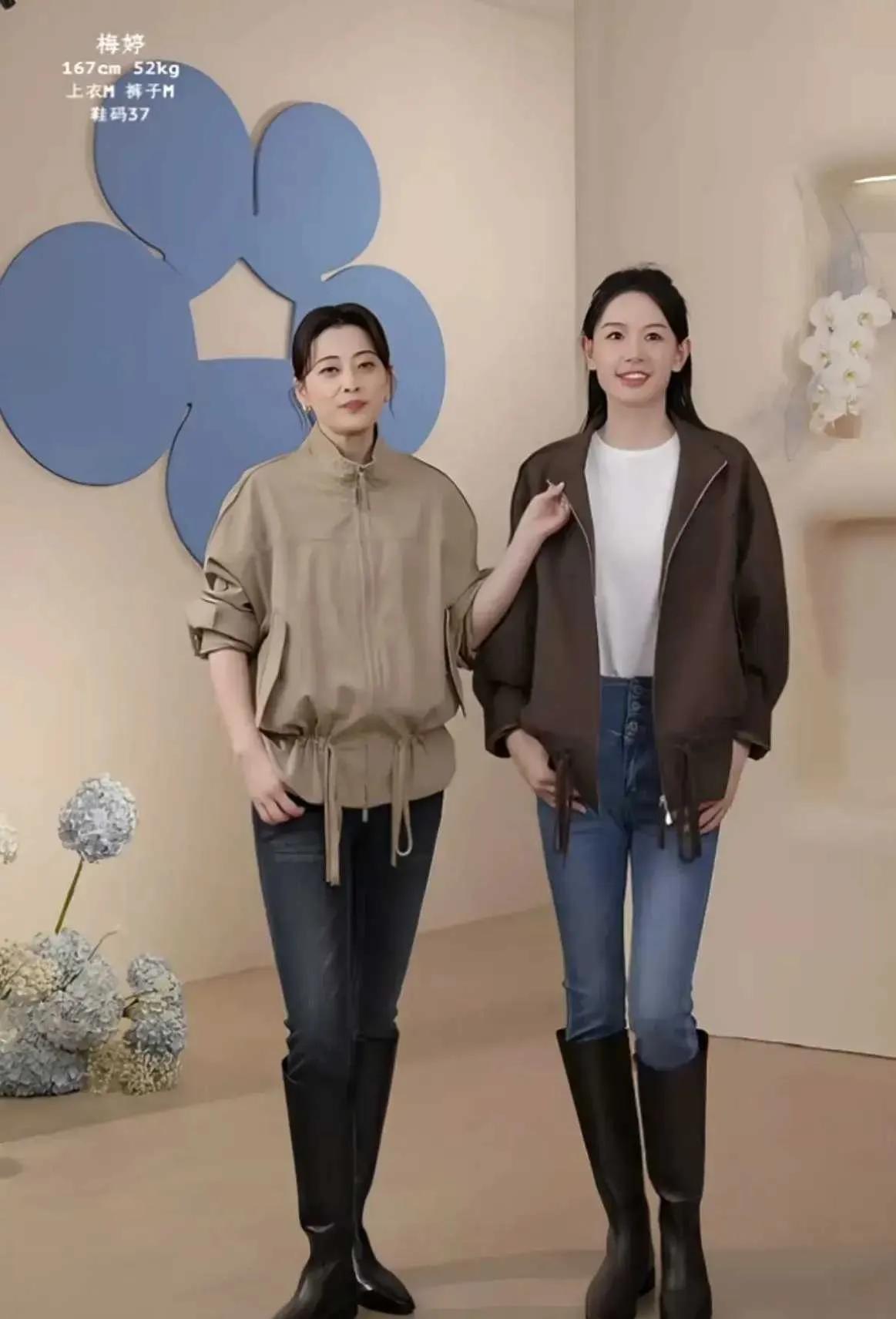 两人合照，才知道谁最漂亮！