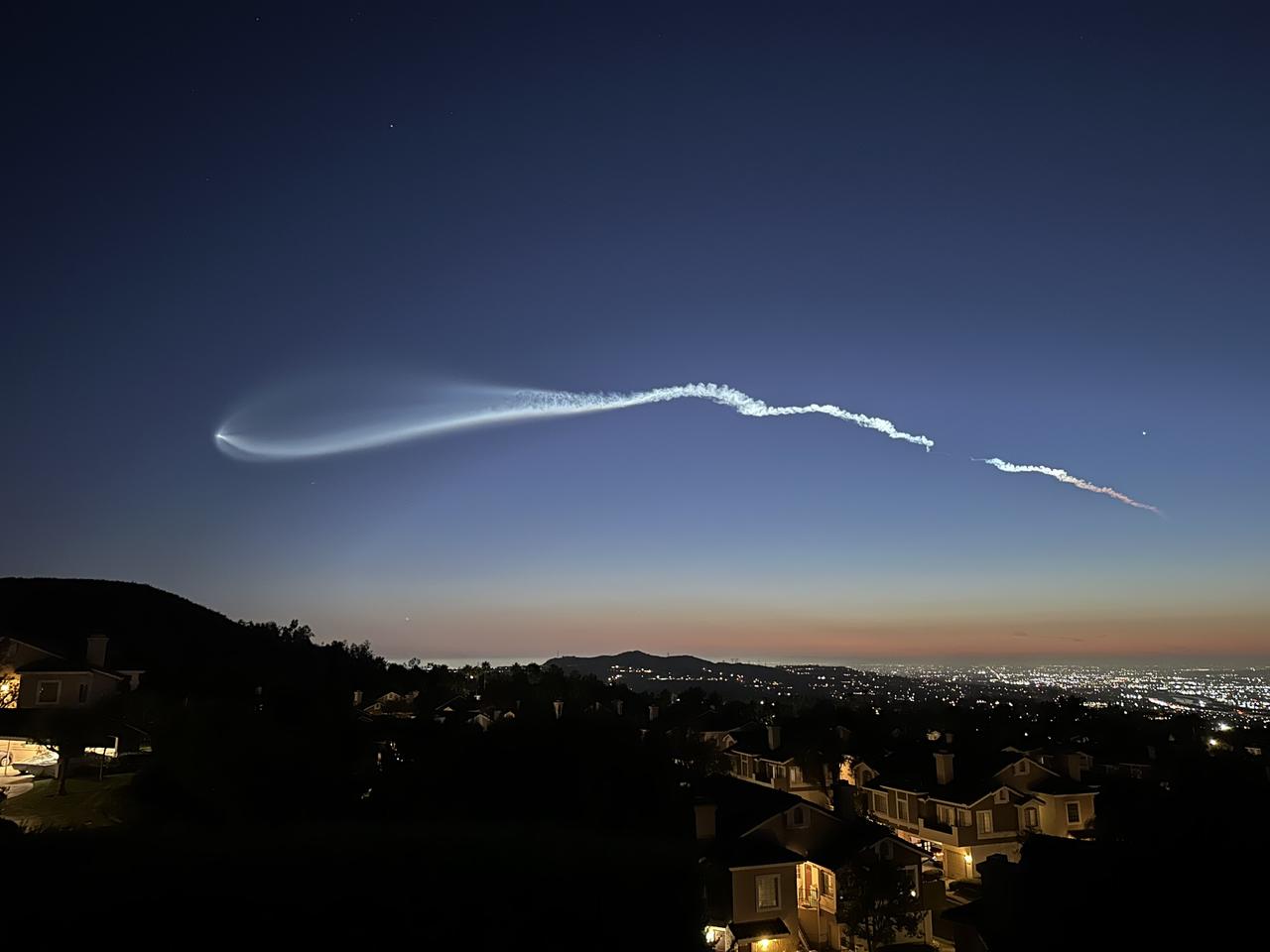 这么多年来，深刻的感受到，对待认知低下的人，千万不要跟他们讲道理。
现在的舆论场