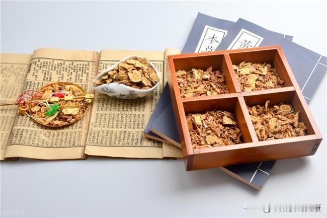 三伏撞上新冠小高峰，“寒包火”咽痛怎么破？

入伏以来，不少人遇上了典型的“寒包