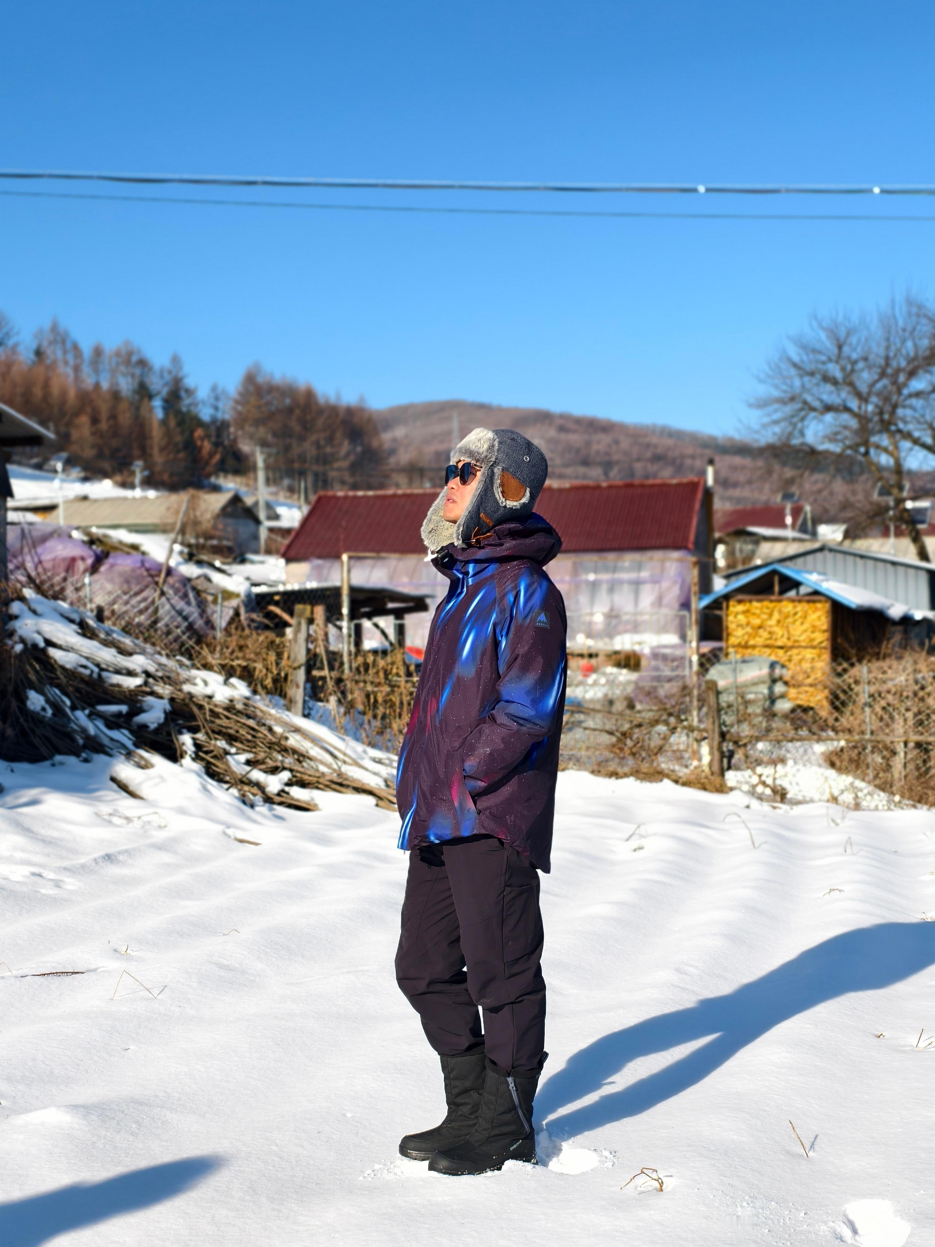 越来越多年轻人开始反向消费 不得不感叹一下这次去东北我这身穿搭…衣服是去年在欧洲