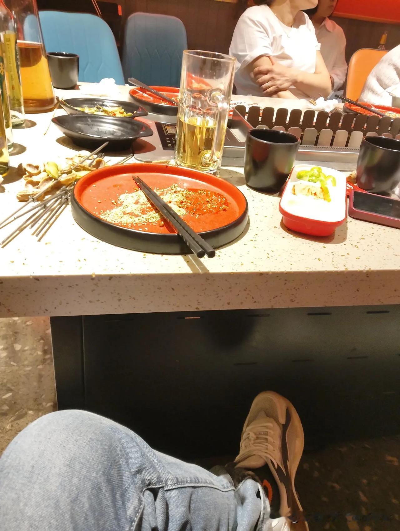 端午节培训，不能陪家人深感遗憾。唉，没办法就是为了生活。