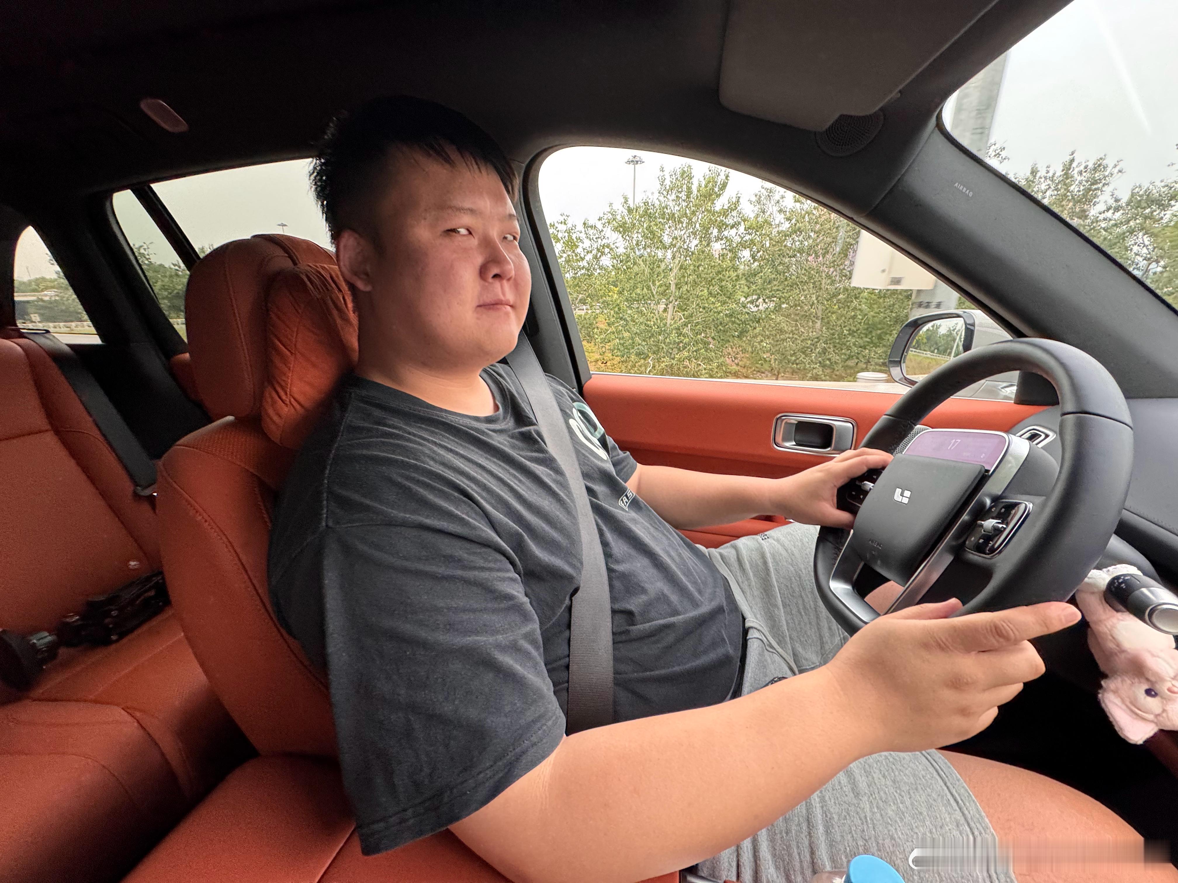 这人开车不行❌大狗熊和车 哈哈哈哈哈哈哈哈​​​