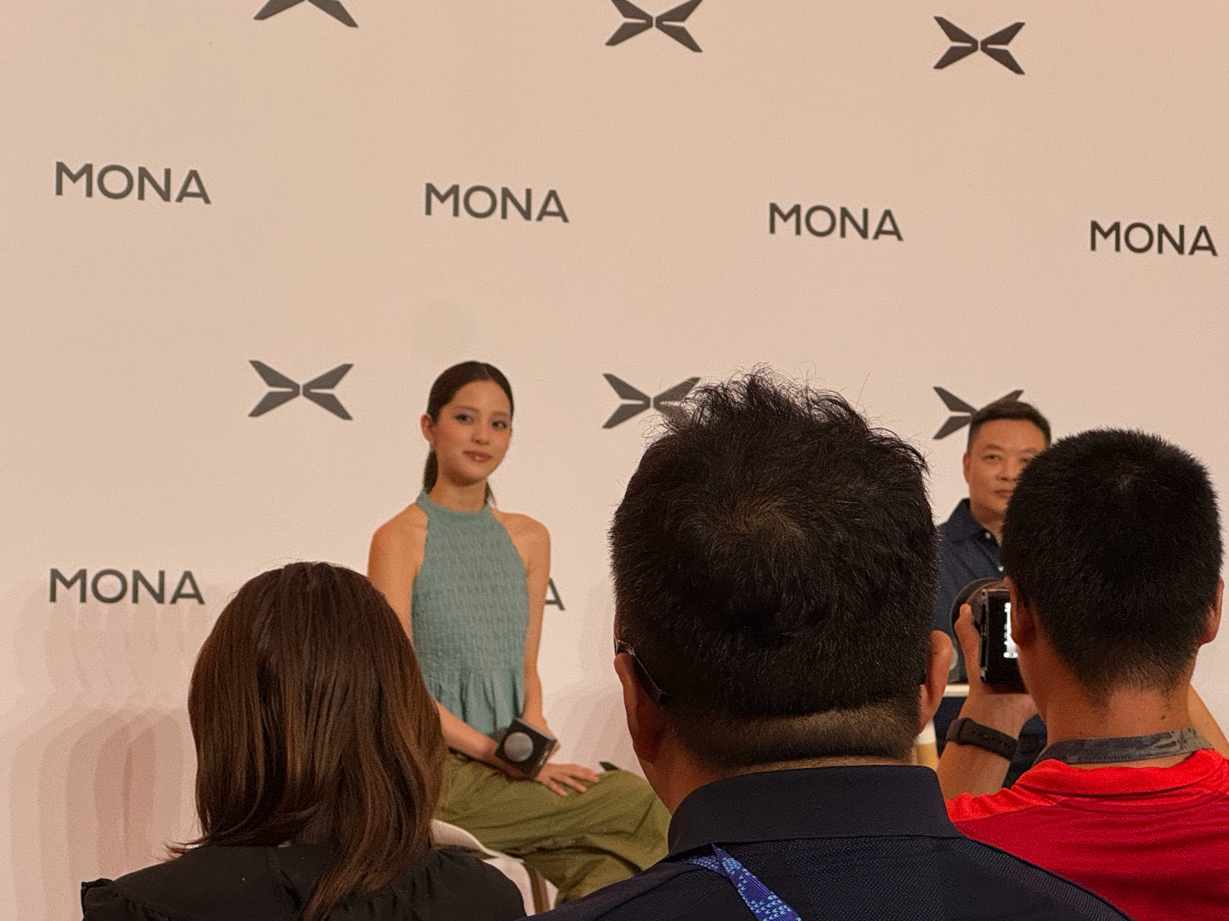 欧阳娜娜：我不仅是小鹏 M03、X9 的车主，还即将是 L03 的车主。汽车黑科