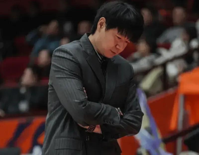 邱彪：现在犯错比季后赛犯错好，感谢队员&大家韧劲没有丢
04月14日讯，在备受瞩