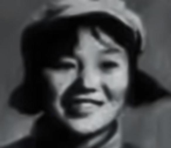 1969年，21岁的女知青 廖晓东 ，为了响应号召，嫁给了一贫如洗的老光棍。新婚