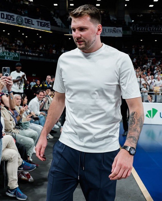 东契奇瘦了？👀东契奇明显瘦了东契奇nba季后赛 ​​​