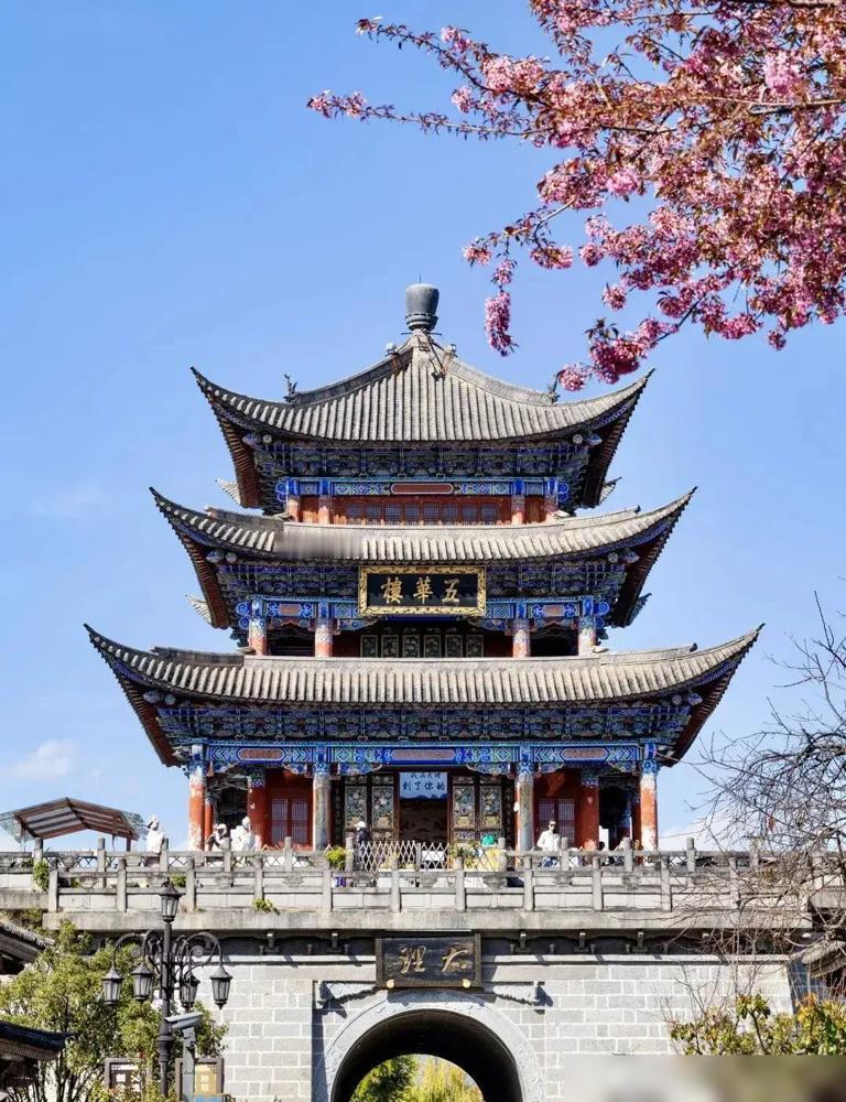 60岁前一定要带着媳妇去的6大免费古镇！

南浔古镇——浙江省湖州市南浔区

白