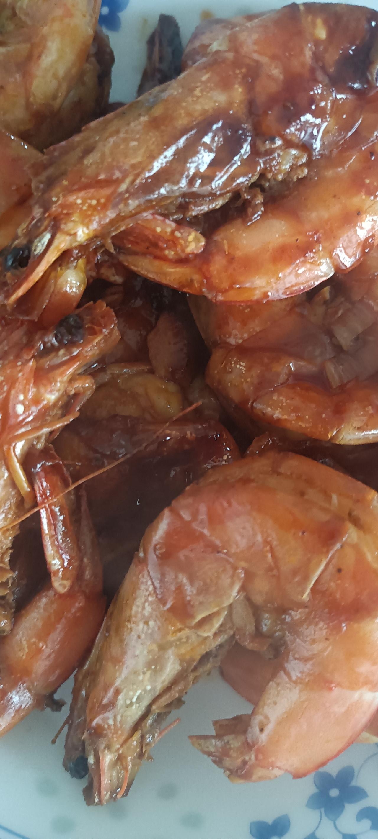 小叔子打电话让我和大嫂去他家，让我俩去吃饺子。
我今天正好有时间，大嫂每天都有时