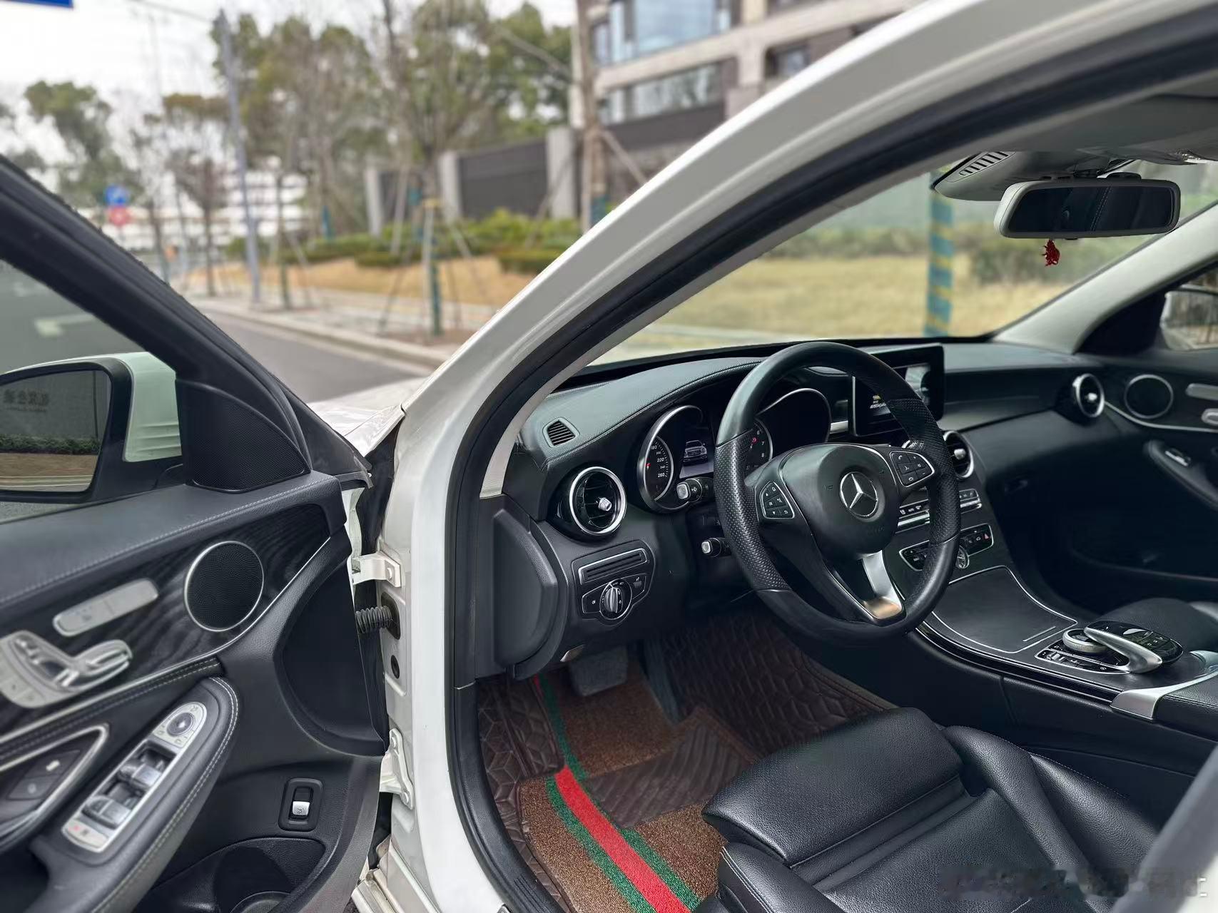 年前最后上架一台！16年奔驰C200L四驱顶配，落地40+，全程4s，原版原漆，