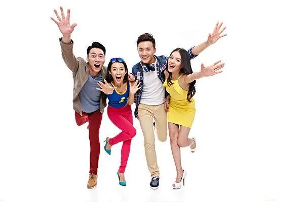 很多人，生理年龄没多大，心理年龄早就老态龙钟了，年龄大只是表象，本质上是没有了好