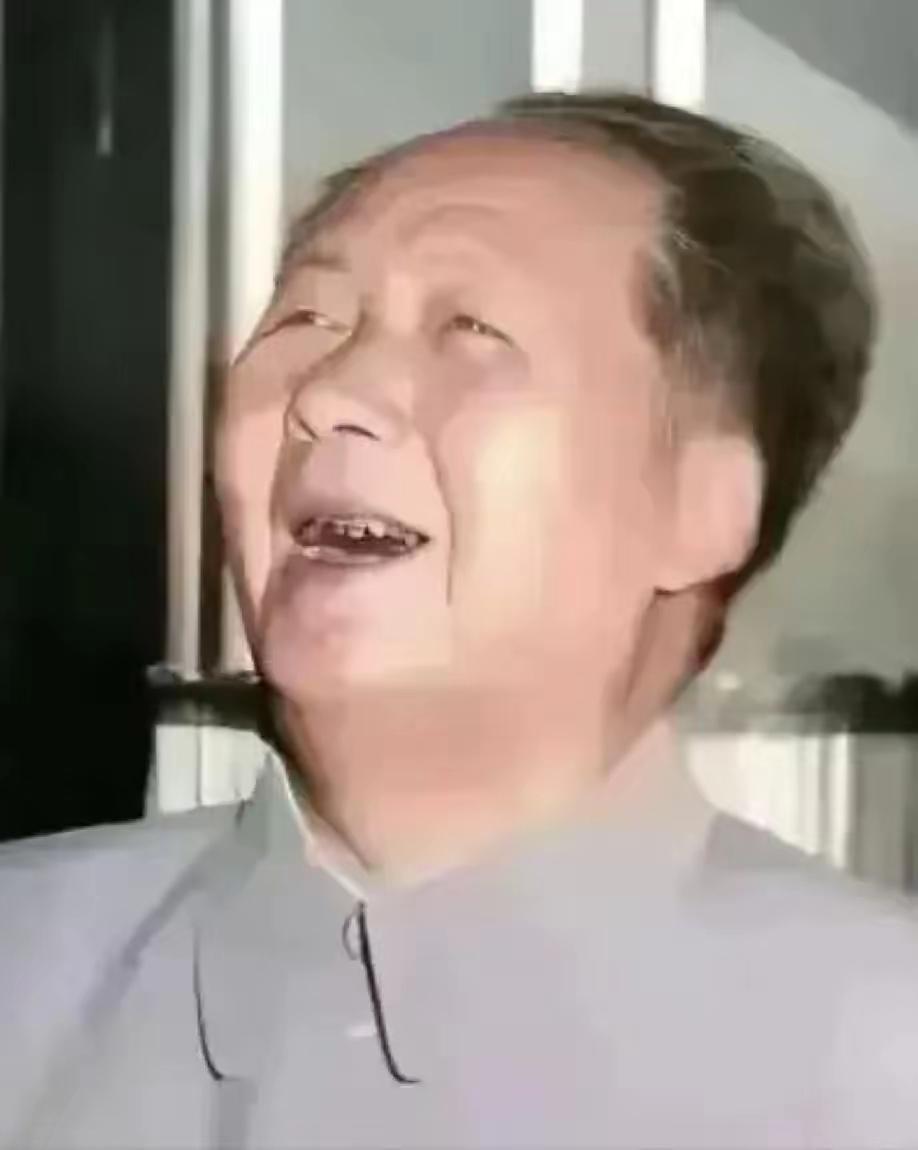 一张仰头大笑的经典老照片！一眼看懂亿万国人为何一辈子感念伟人
 

看过无数老照