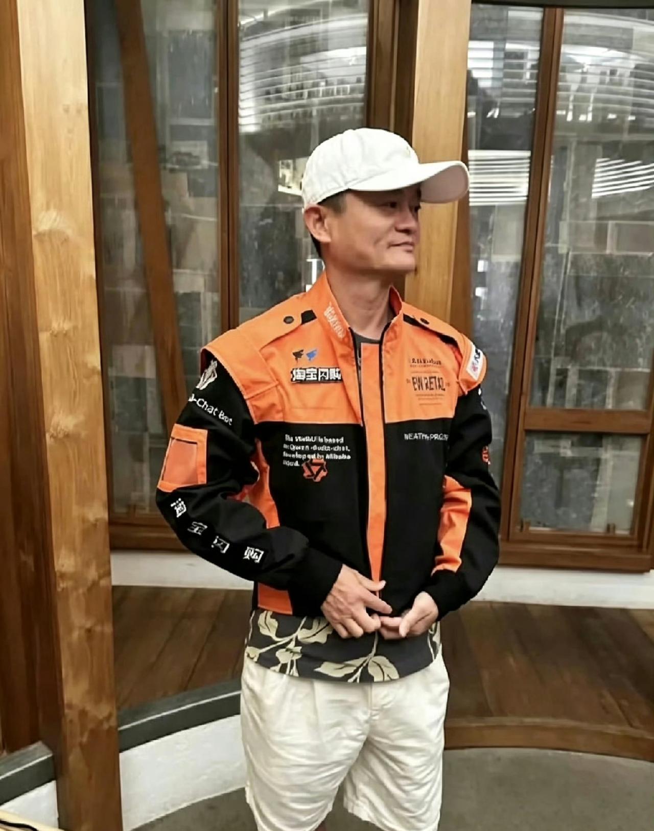 马云参与设计的骑士服拿了法国金奖：我们欠外卖骑手一句“你穿得挺体面”
9 月 1