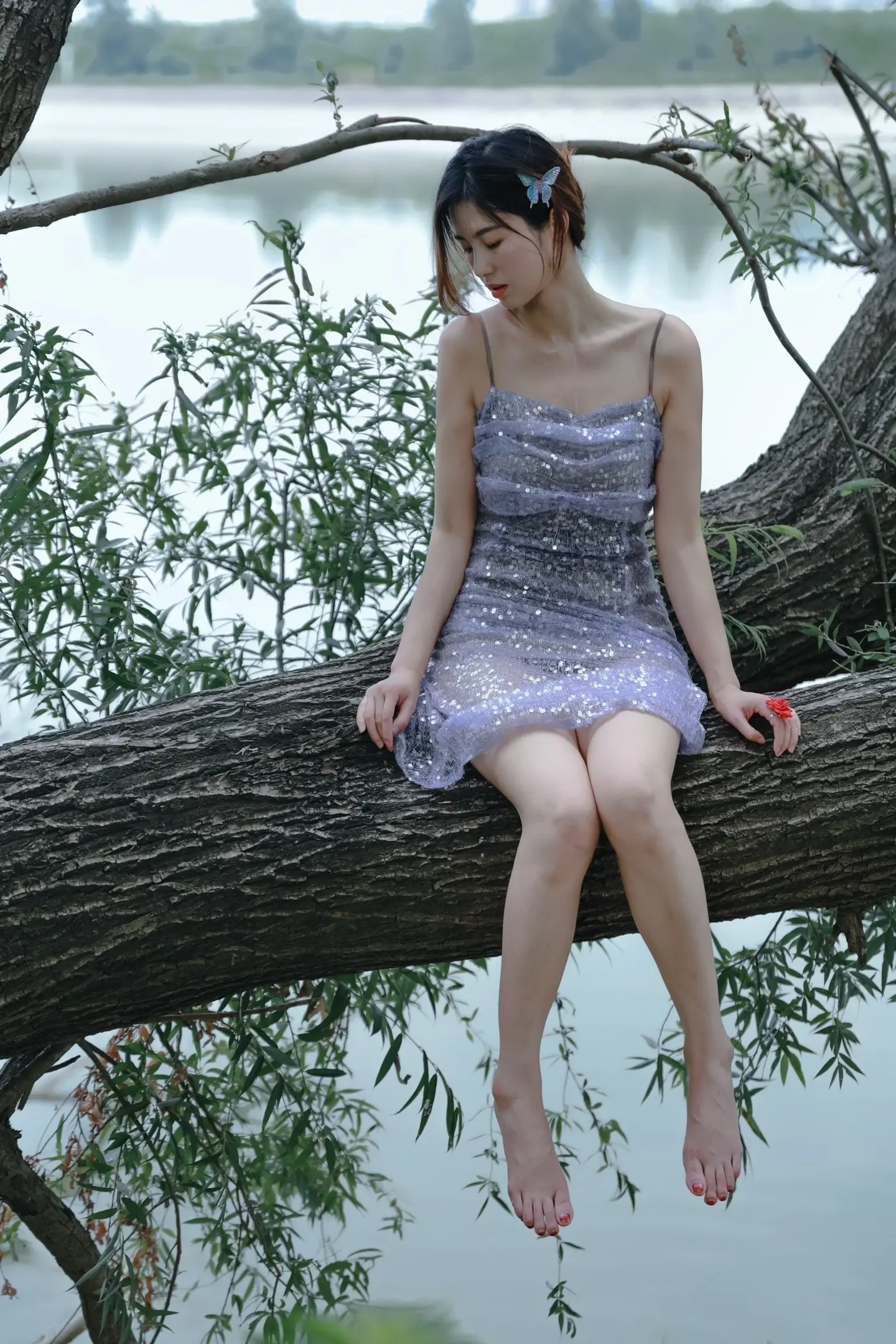 树上的女人。我的摄影日记  模特