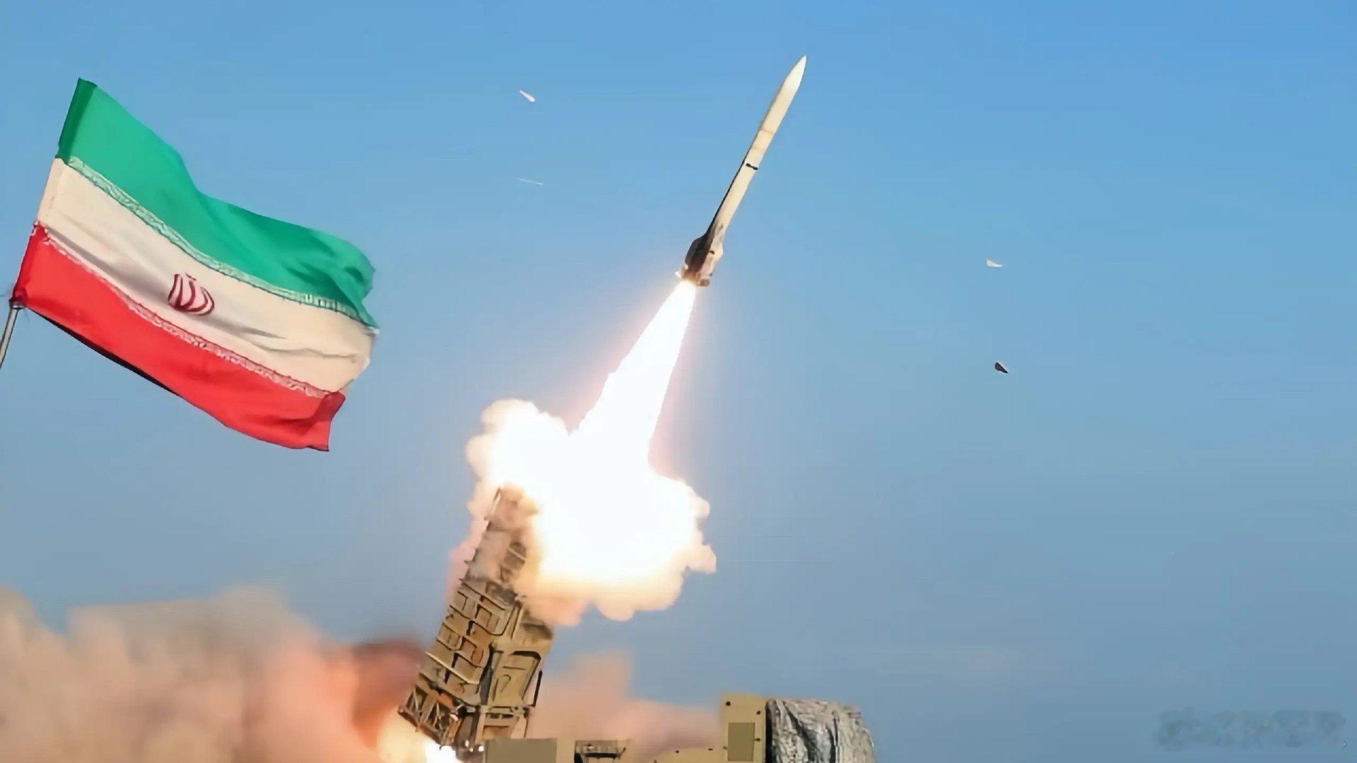 伊朗打击以色列网络中心 17号伊朗军队火力全开，自凌晨起就出动无人机，对以色列技