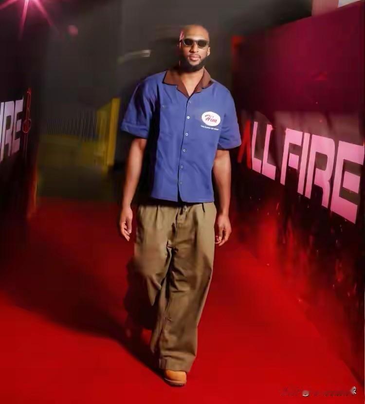 火箭悍将奥科吉真是活该被弃用！在今天火箭客场以125：133输给爵士的比赛中，奥