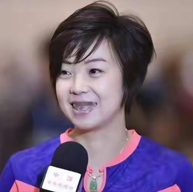 官媒亲宣，44岁张怡宁再破“天花板”，原来她和郭晶晶是同类人
娱乐