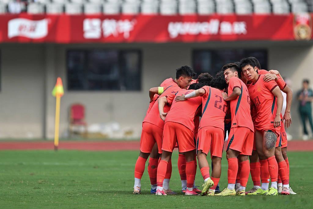 邀请赛-贺一然读秒头球绝杀 U23国足1-0力克塔吉克斯坦------北京时间6
