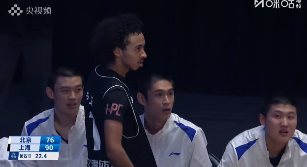 广东U18半决赛打上海队咯~~