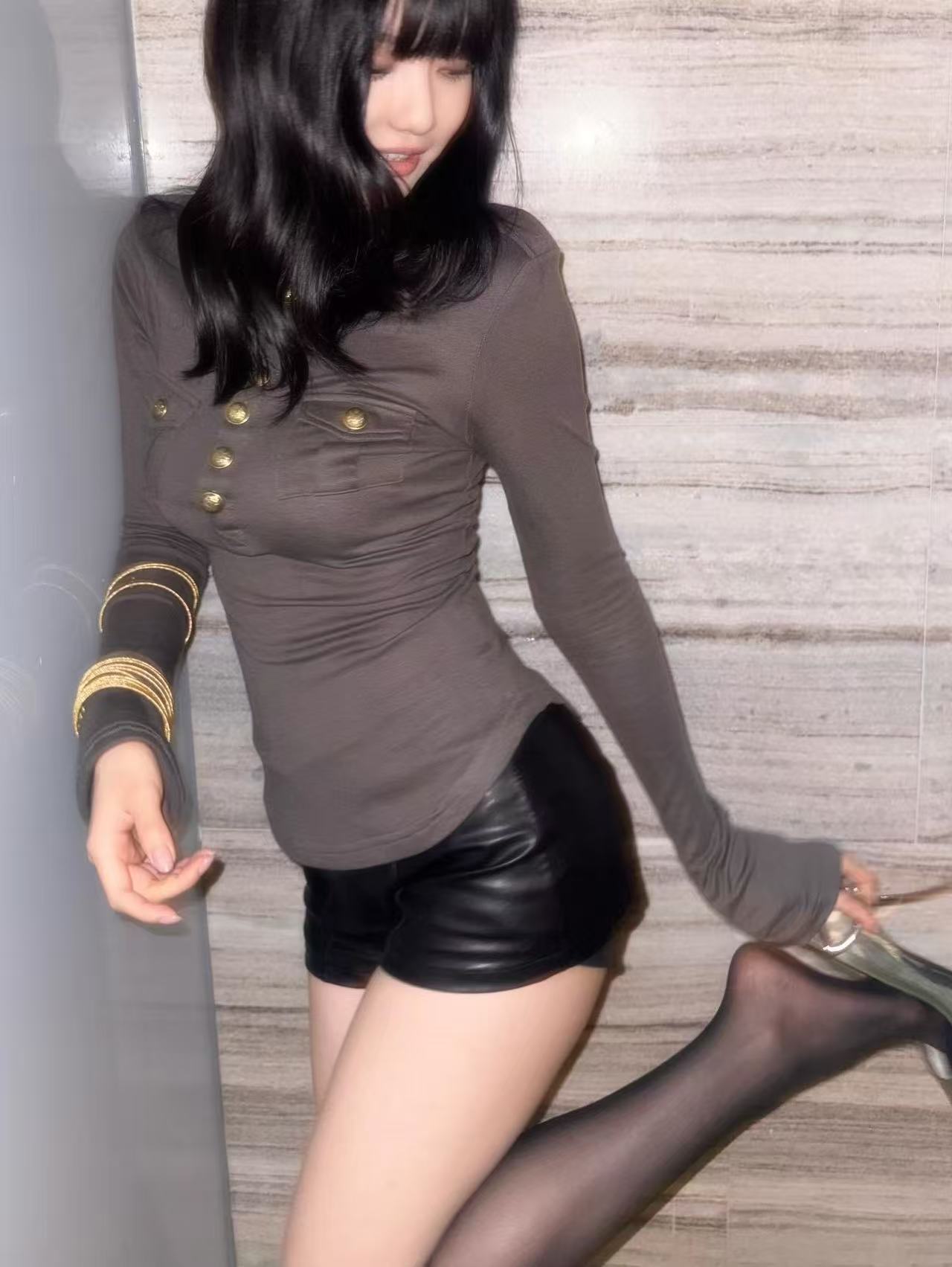 宁艺卓营业照宁艺卓浴缸黑丝照 宁艺卓最新营业照，你觉得如何 