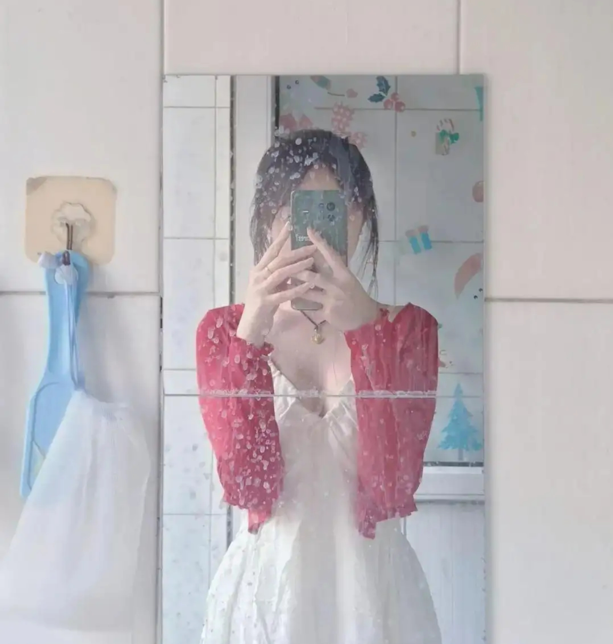 要跟暗恋的学长出去玩，穿哪套衣服好？ ​​​