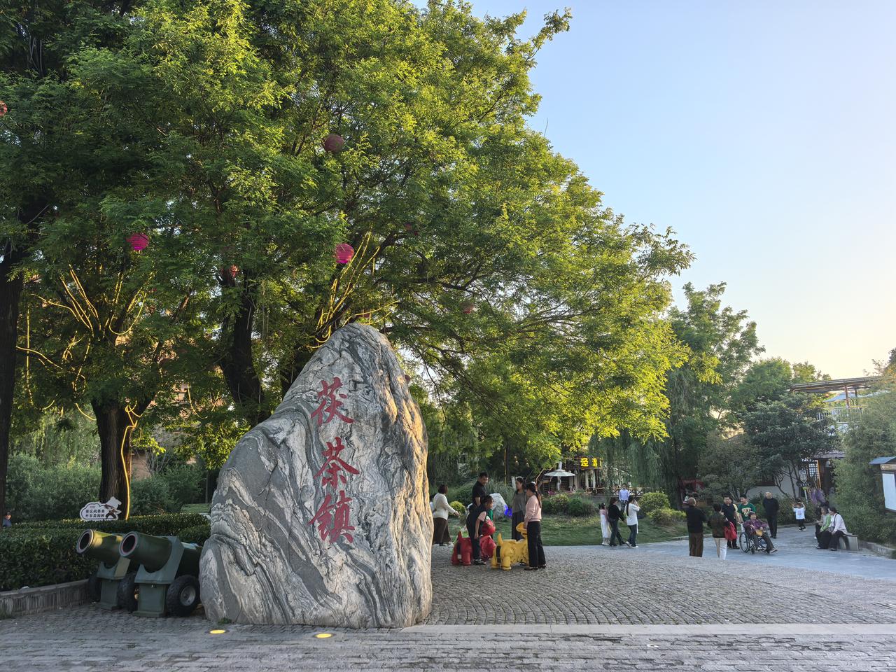 周边游去一下还可以