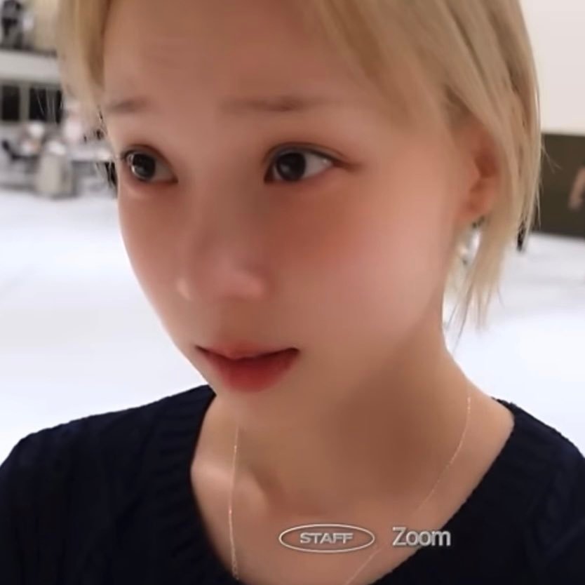 #金玟庭[超话]#  领导看了不敢委以重任的头像又更新了（bushi ​​​