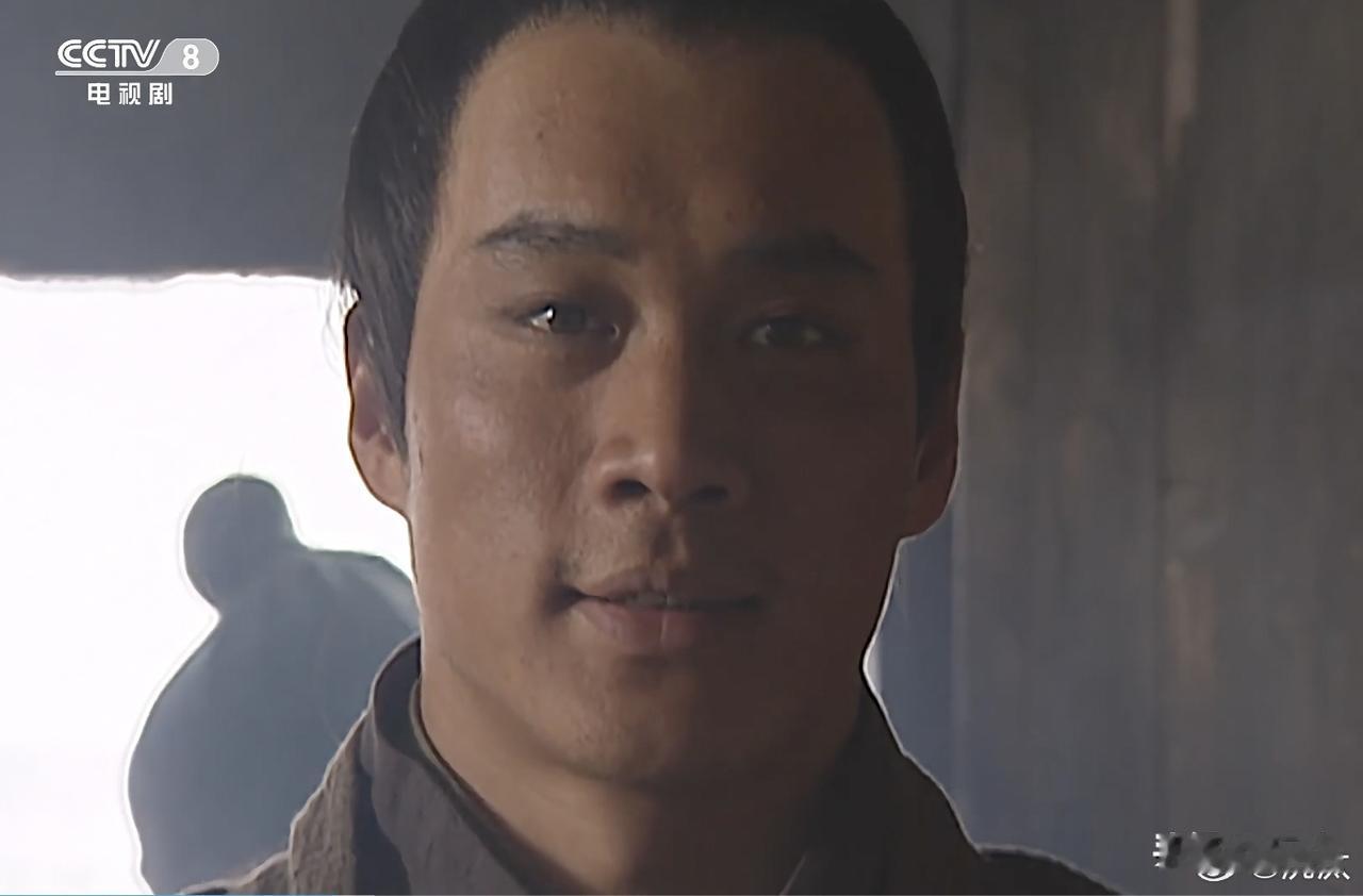 武松初见潘金莲，就是这个表情。[微笑]