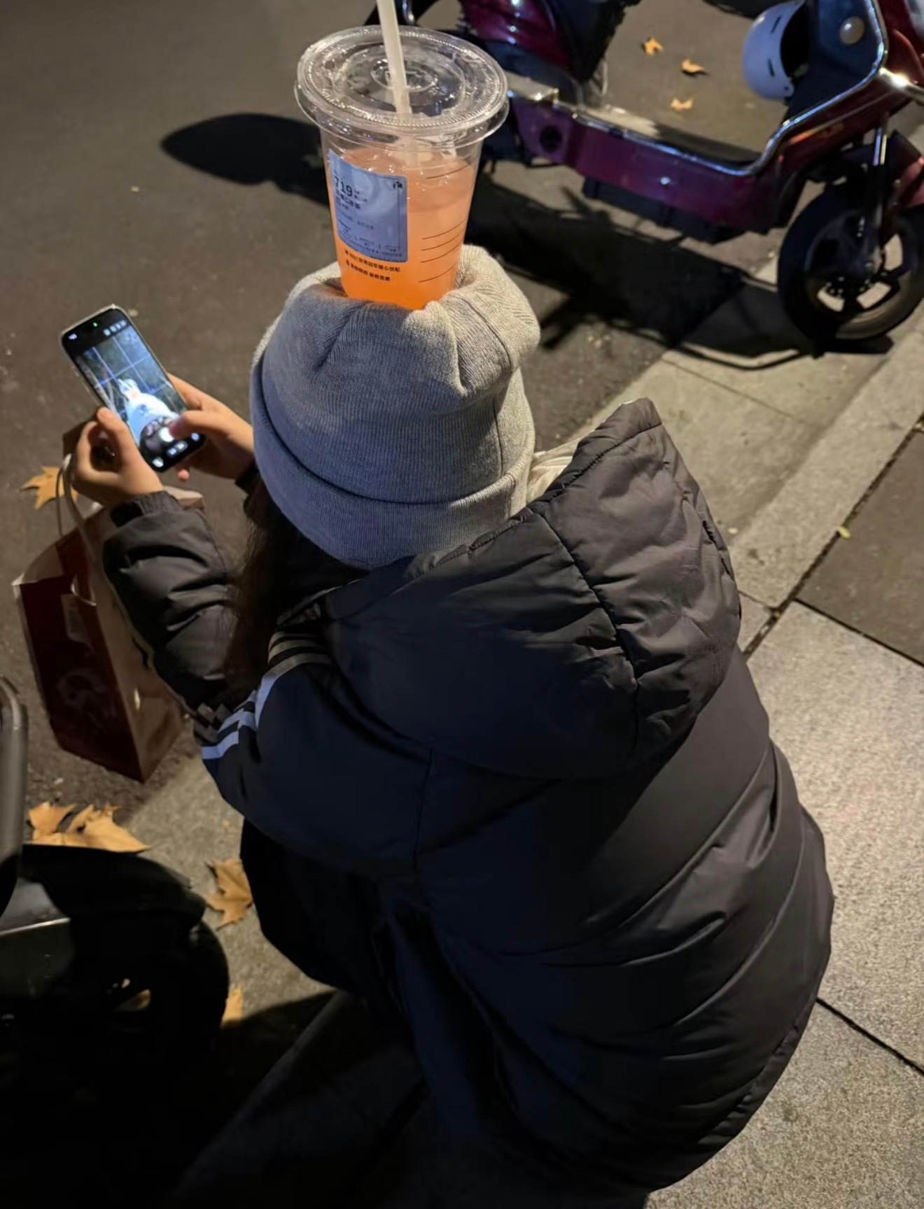 万事祛魅，独善其身，平静是最好的感知力。 