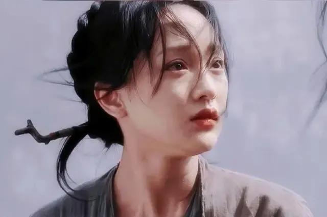 太可爱！1998年，周迅因为《苏州河》获得得第一个影后，但她却是穿着童装上台领奖