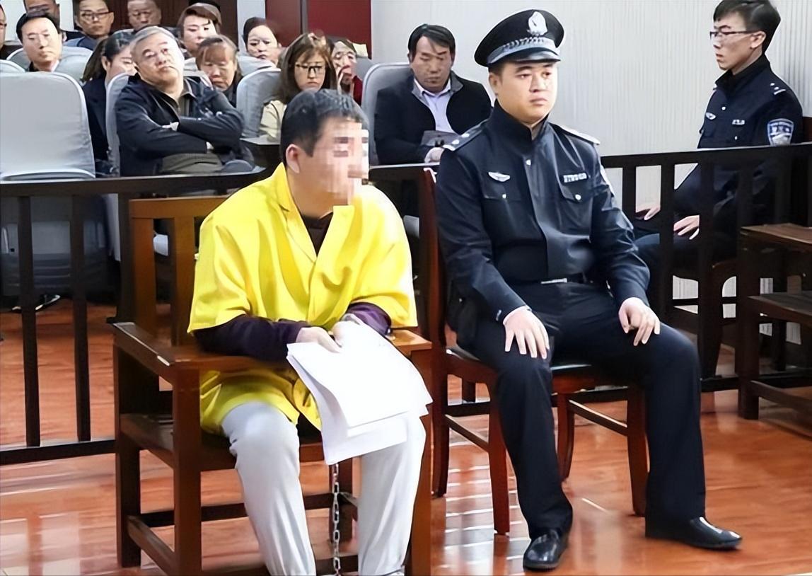 “这就是欺负人的下场！”辽宁抚顺，一男子得了脑癌，为治病欠下不少外债，病情好转后