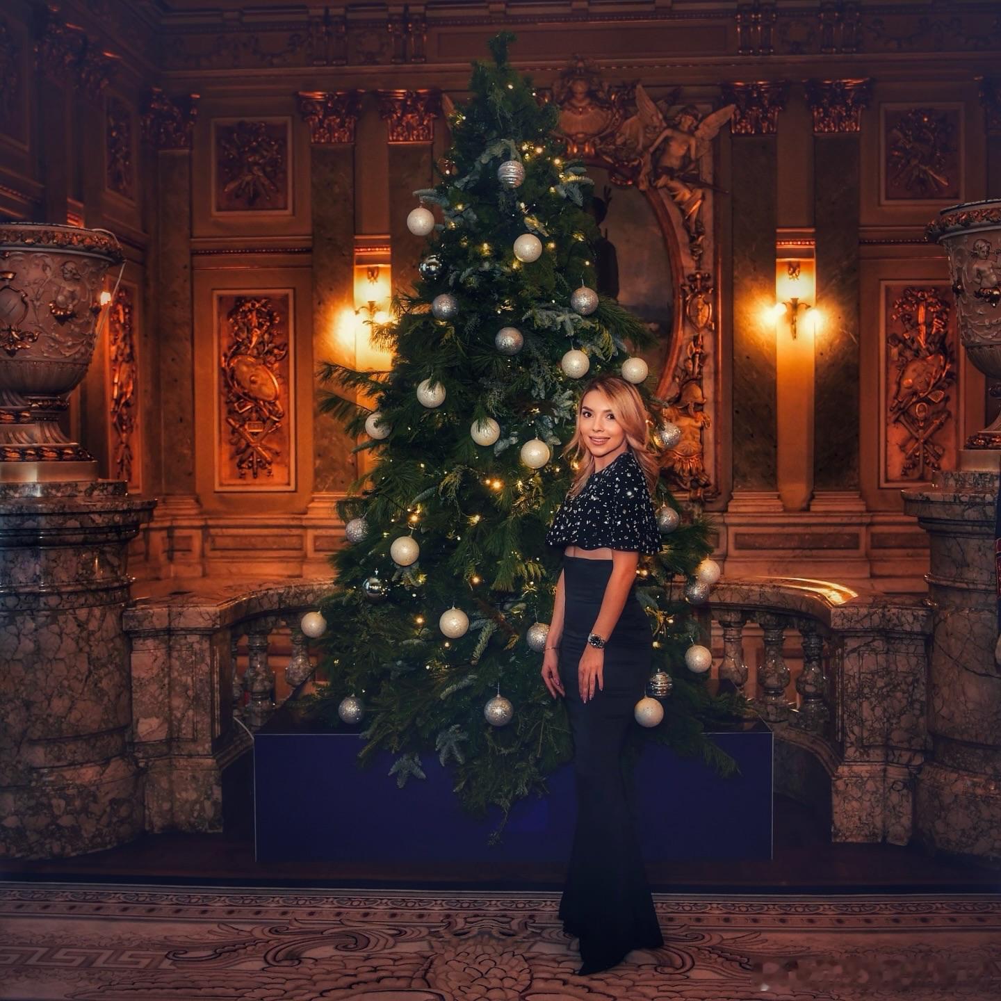 斯佐科斯参加布加勒斯特星体育俱乐部2025年庆典🌟❤️💙 