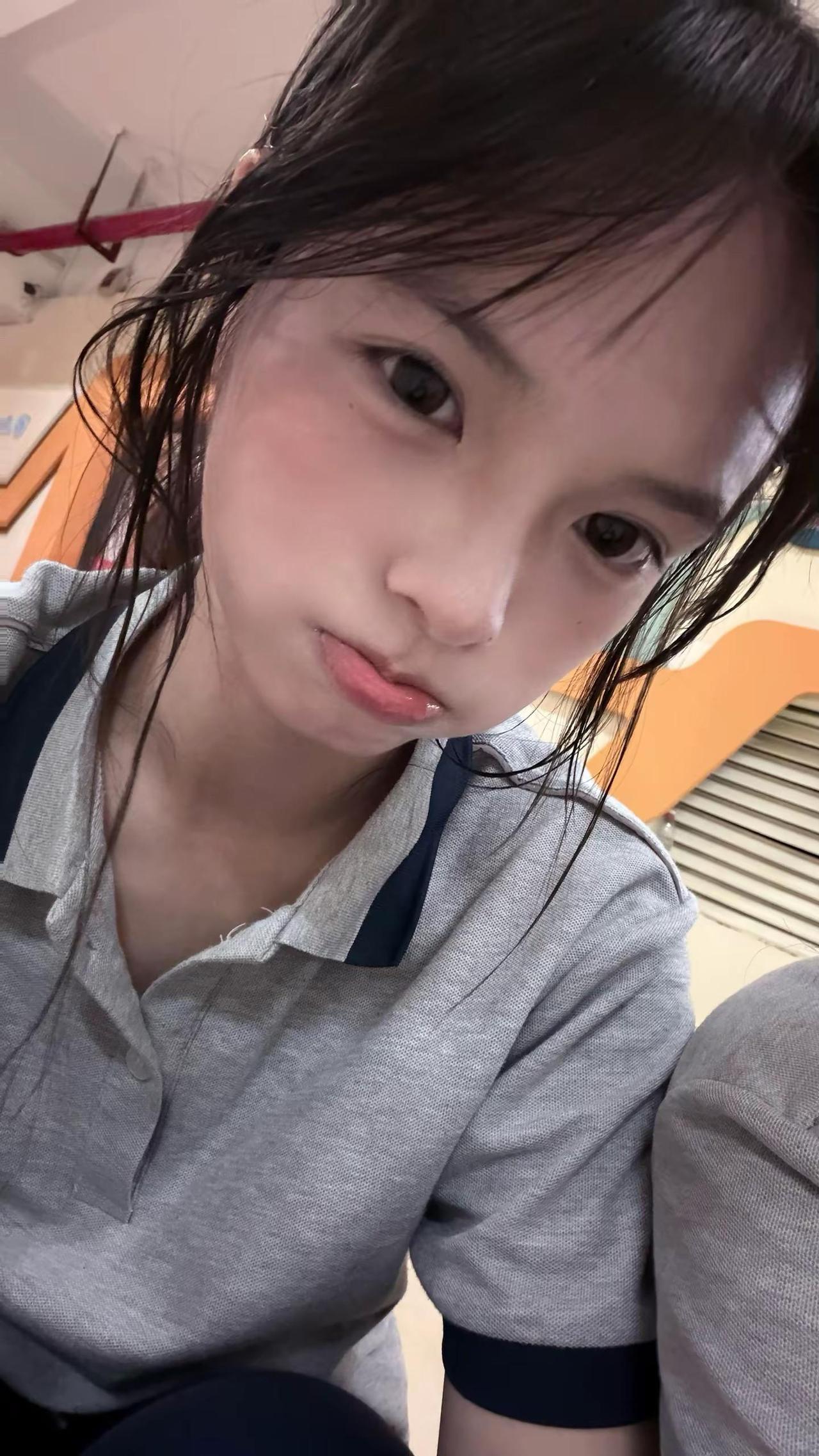 如果你是在我训练完时素颜朝天 满身是汗 刘海凌乱的时候说喜欢我 那我无话可说