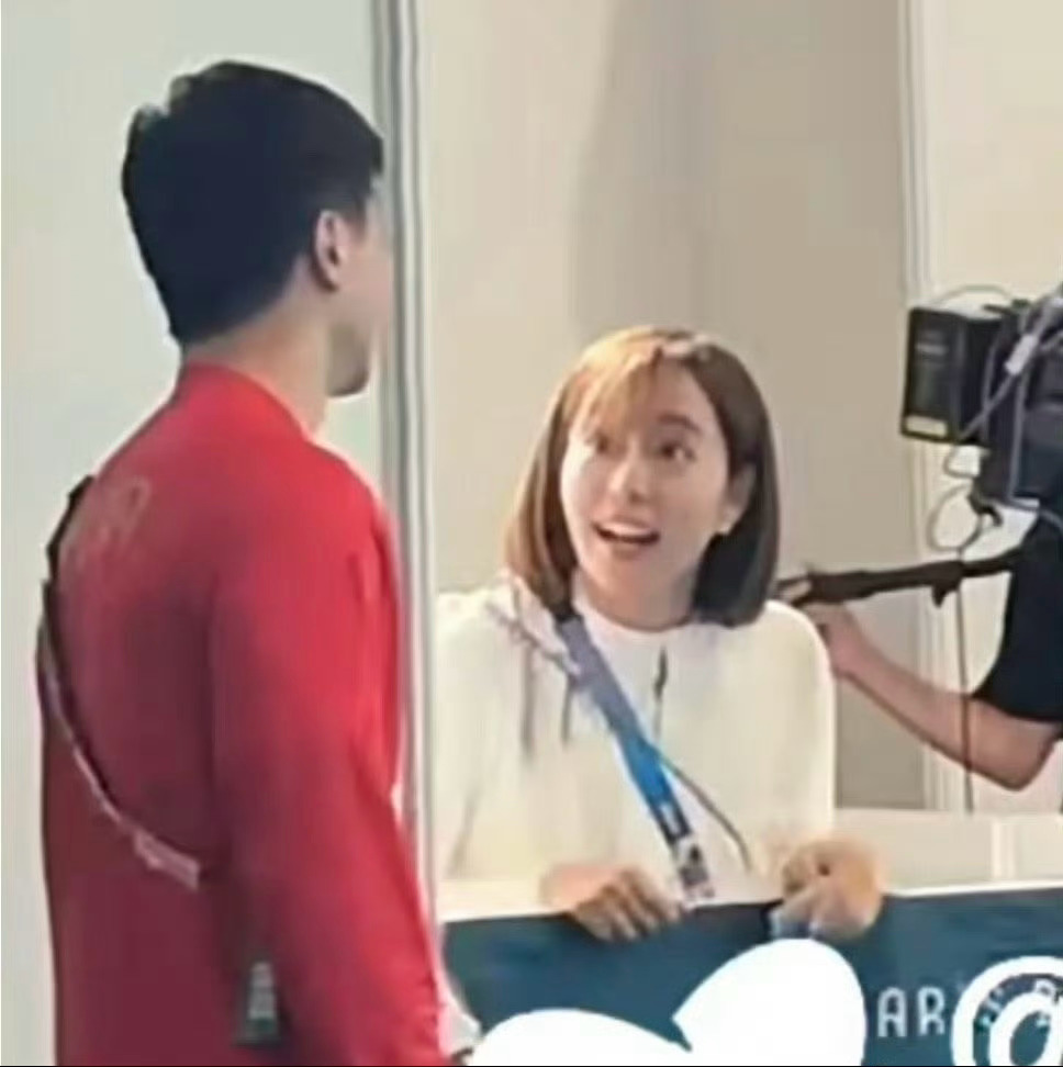 当你主队守望多年，终于等到夺冠机会的心情[doge]#石川佳纯见到马龙了# ​​