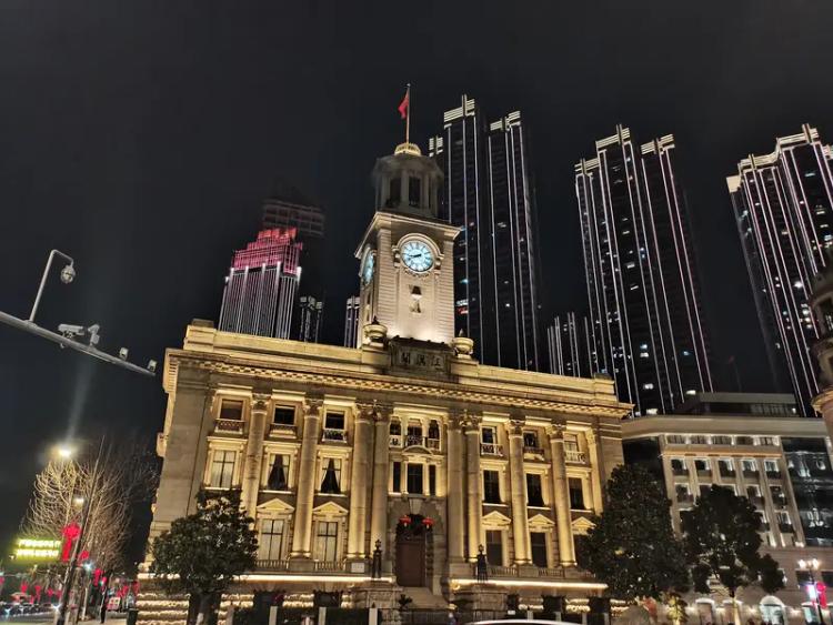 用三个字暴露家乡还挺有意思。像“你咋滴”，一听就是东北老铁，那股子豪爽劲儿都快溢
