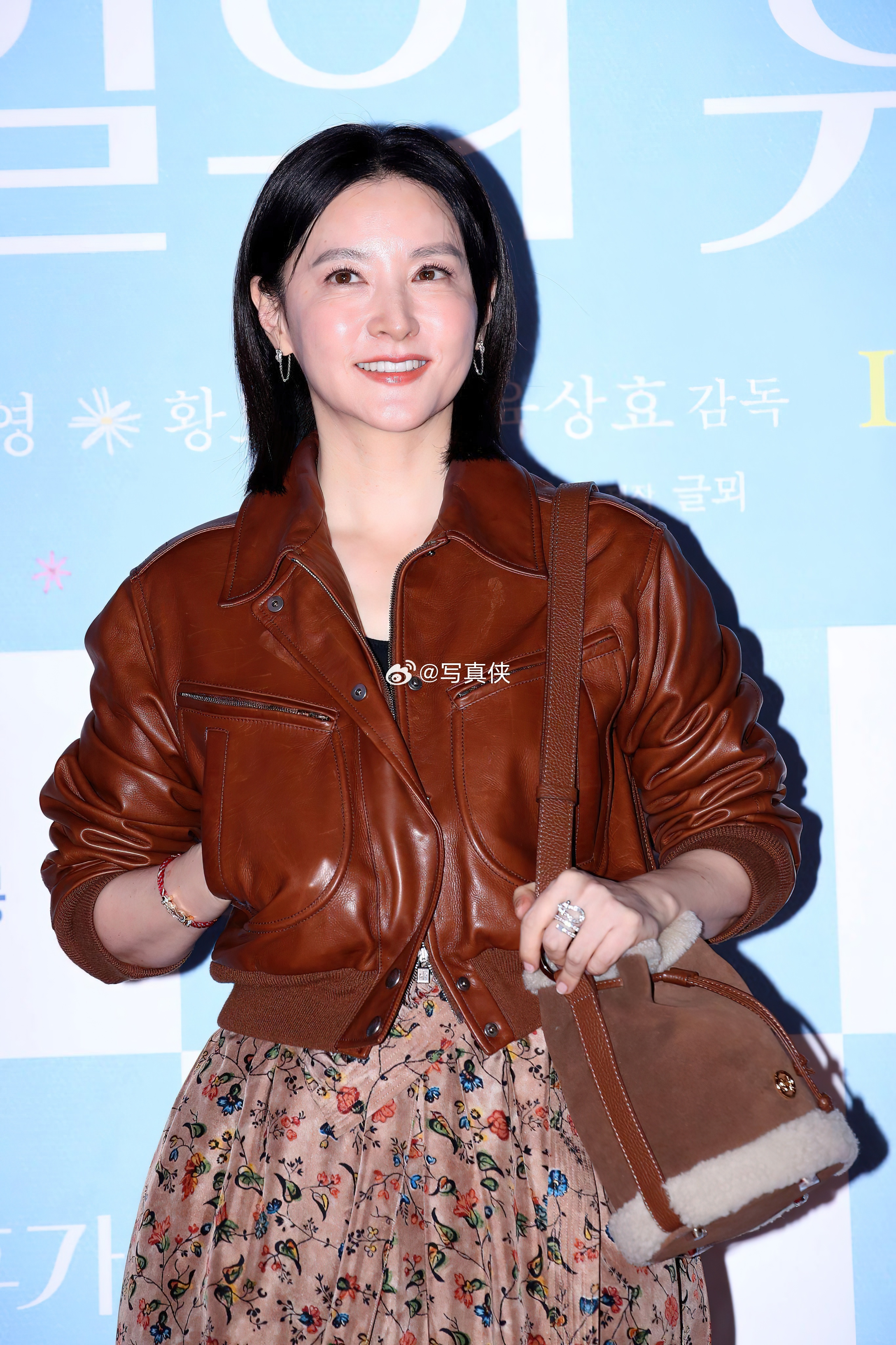 李阿姨[嘻嘻][嘻嘻][嘻嘻] ​​​