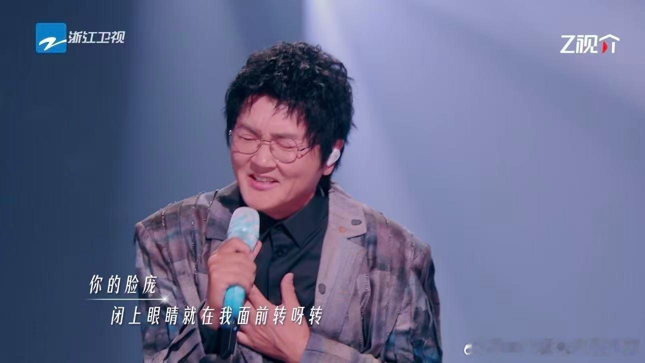 孙楠张信哲真正的国手来了孙楠张信哲同台演绎袖手旁观太震撼，国手级唱功碾压全场，对