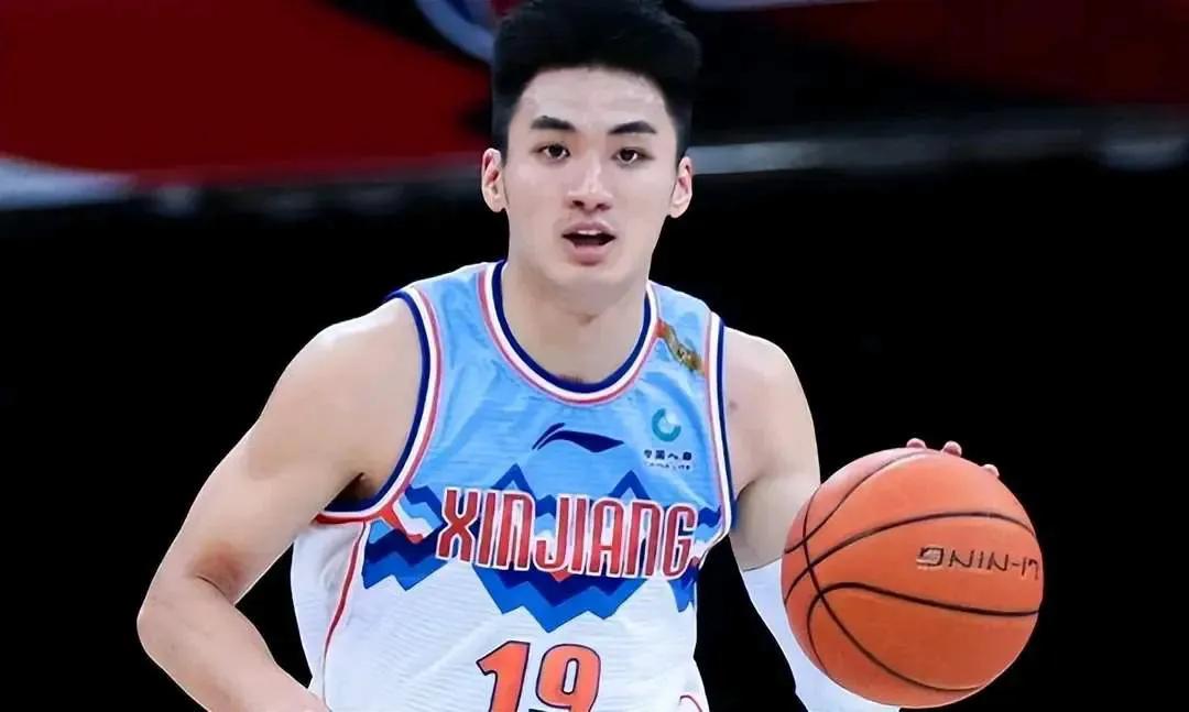 于德豪，压哨签约，加盟山东男篮。