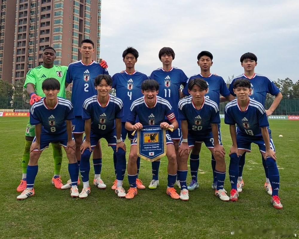 【比赛结果】 在中国福建省举行的2025年东亚足联U-15锦标赛（EAFF U-