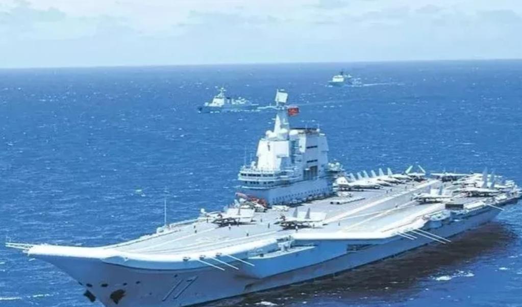 蔡正元说大陆根本不敢武统，只是憨憨口号罢了。而他给出的理由是：美西方国家警告中国