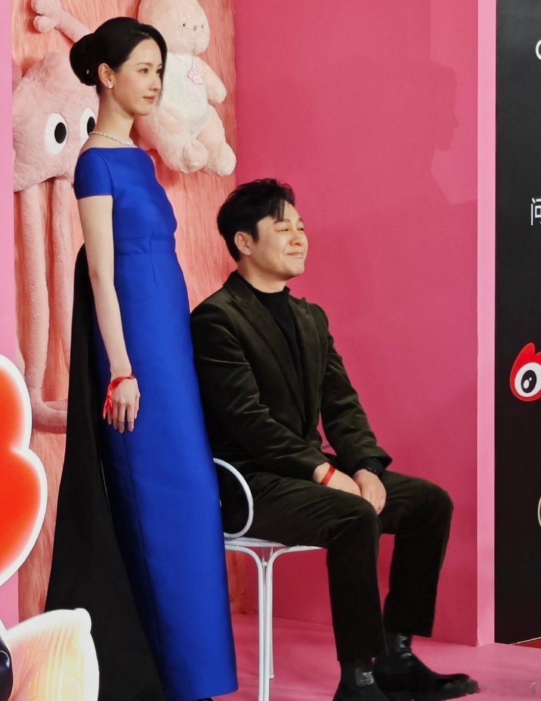 我刚刚看见嘟嘟路透发型就觉得不妙。果然……… ​​​