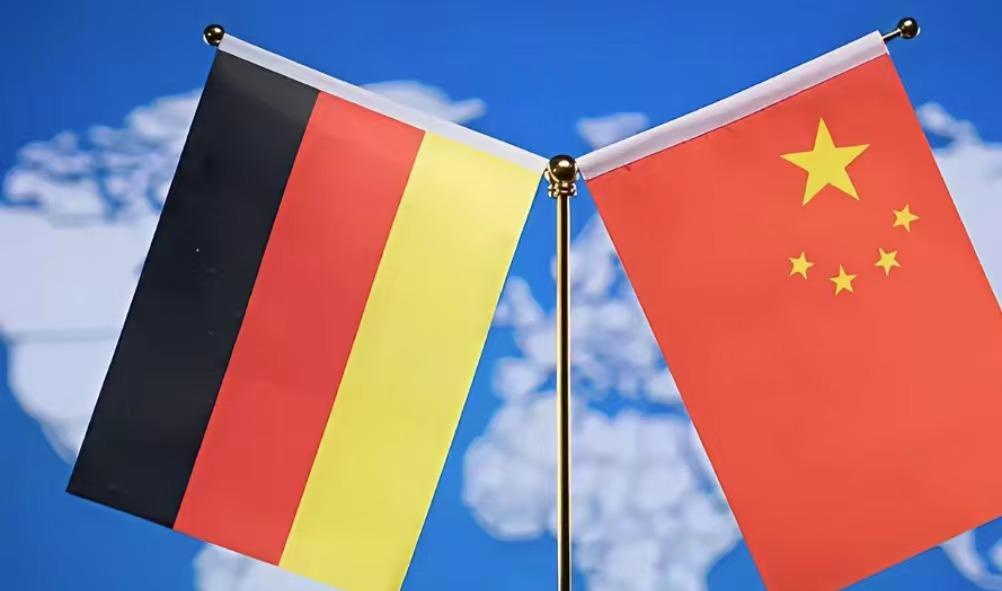德国紧急约见中国驻德大使，公开对我们表示不满！7月4日，根据法新社报道，法媒称，