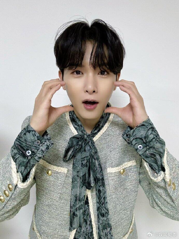 厉旭陪受伤粉丝做检查有SJ演唱会受伤粉丝出来回应，说厉旭一直在医院等待她做检查…