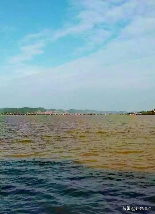 坐船的感觉还不错。