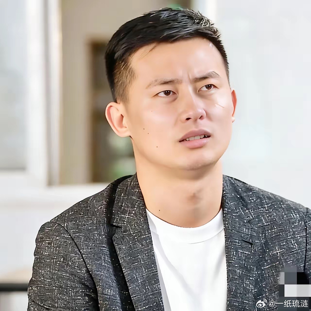 合伙人刚走，公司本该上演夺权分账的凶险戏码。可武亮一纸通告，直接撕碎了商界所有潜